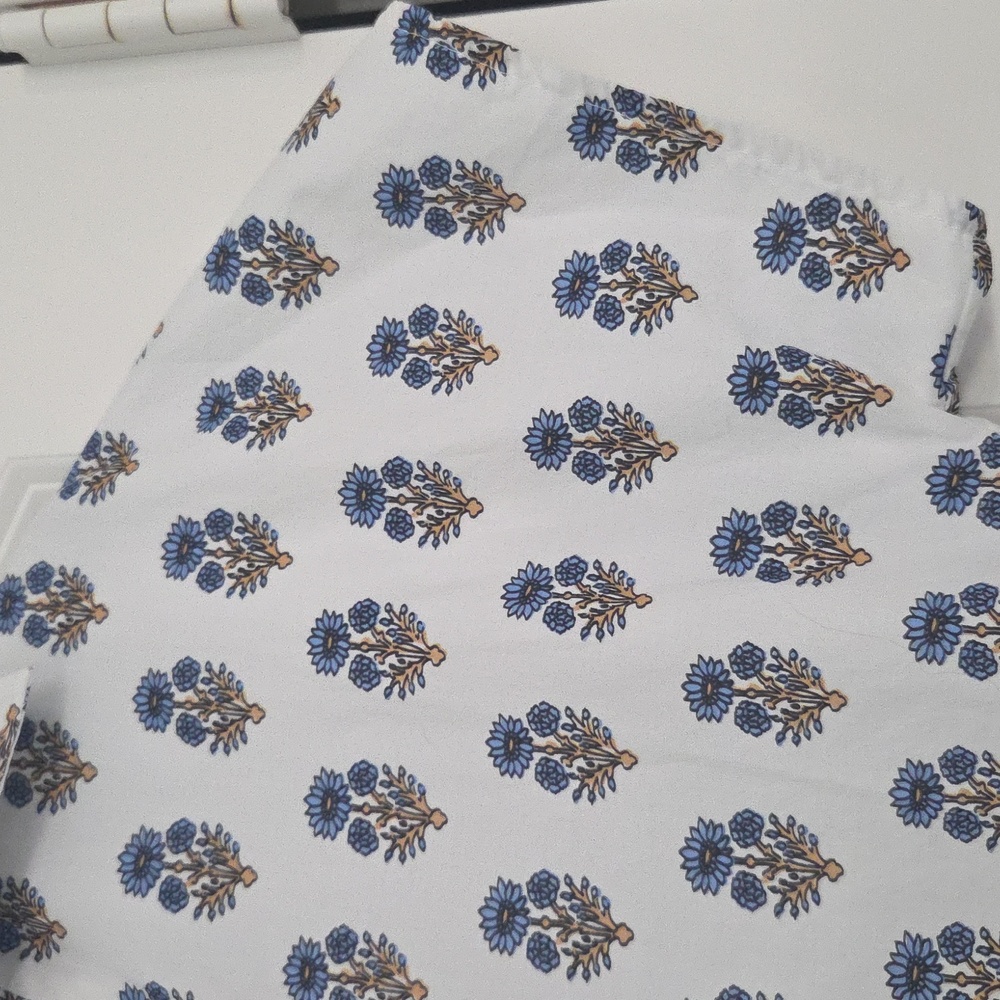 THML Beautiful Cotton Dress...White With Blue Floral Pattern. Great Condition! - Picture 8 of 16